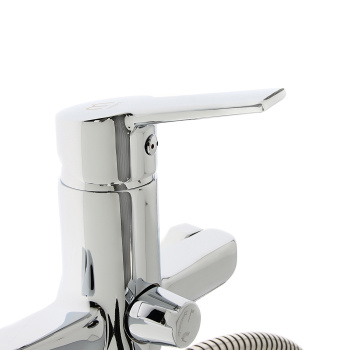 Смеситель для ванны Milardo Stripe, длинный излив, однорычажный