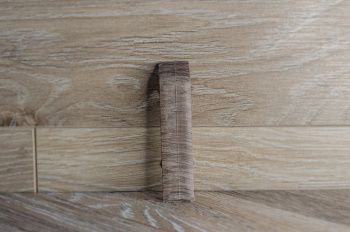 Соединитель Winart  310 Дуб Премиум 80ММ (уп.2шт) *25