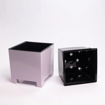 Кашпо пластм. "Нард" 2,1л 140х140мм h140мм со вставкой Сиреневый НР15-25 *1/8