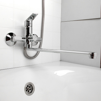 Смеситель для ванны Milardo Nelson NELSBLCM10 *1