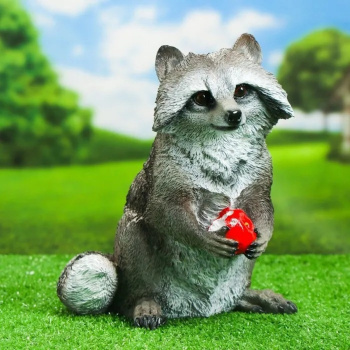 Садовая фигура "Енот с яблоком" 7610068