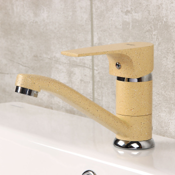 Смеситель для умывальника Potato P45222-9 короткий излив (кремовый) *1/10