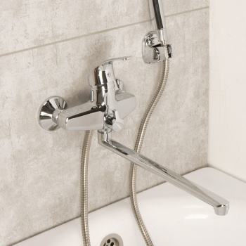 Смеситель для ванны "Potato" P2207C длинный плоский излив, переключатель душа *1/10