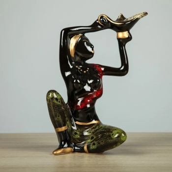 Сувенир-статуэтка средняя "Эфиопка с лампой" 2742187