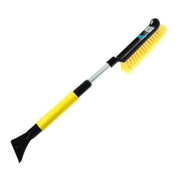 Щетка-сметка  автомобильная 57-70см со скребком телескопич. арт.7188028 Black&Blue BB1005 *1/12/50