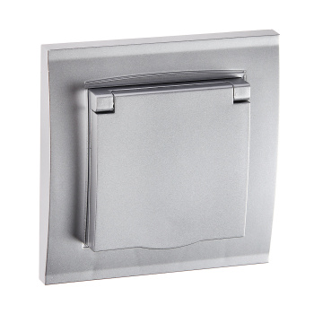 Розетка Бриллиант СП 1-мест. серебро сз с крышкой 16А IP20 UNIVersal 7949896