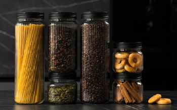 Банка для продуктов пластм. с закруч.крышкой "Premium" 0,6л арт.440300313 ("Бытпласт") *1/12